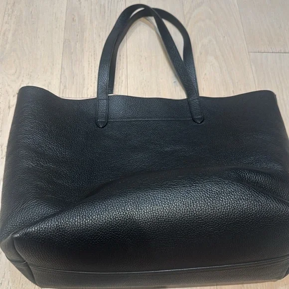 Cuyana Structured Black Leather Tote Bag - Like New! - Picture 13 of 16